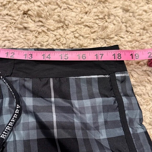 Burberry London Men’s Swim Trunks Shorts Black Grey White Classic Plaid Print L